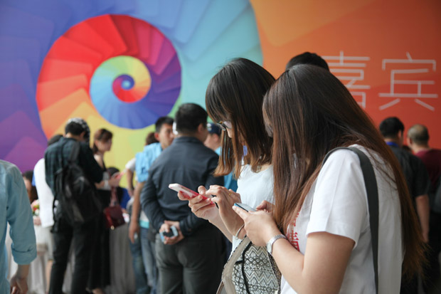 大陸平價手機熱潮減，二手iPhone都搶丰采