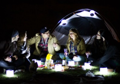 日本救難機構指定使用──LUCI充電式防水太陽能LED燈