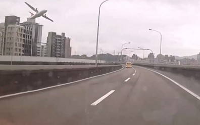 英雄變罪人？來看媒體的造神與毀神