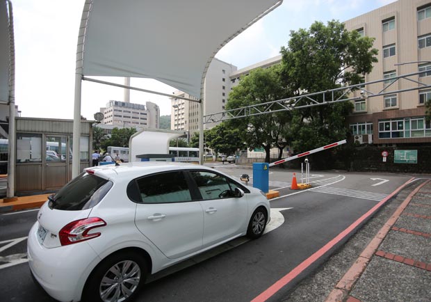 不計通勤車需求 北市停車位即短缺14萬位