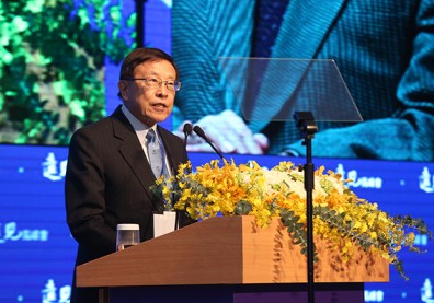 開創三大格局 迎接華人世紀到來