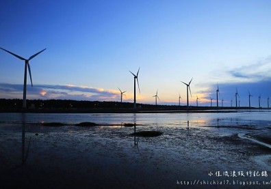 台中高美濕地，感受溼地生態與寂靜晚霞之美