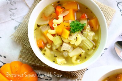 秋冬熱熱喝！高纖食感黃金湯──奶油南瓜蔬菜湯