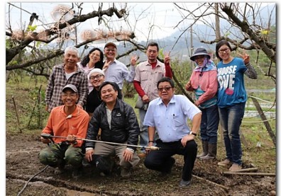 打通農友的任督二脈！樹醫生劉東啟教授為果樹把脈