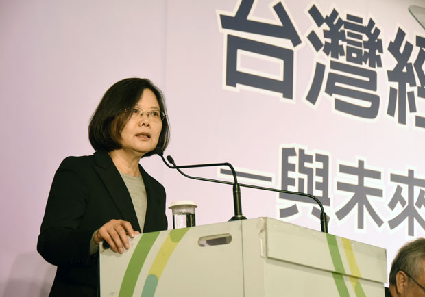 美濃強震影響！蔡英文取消春節發紅包行程