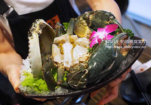 秋冬超暖胃的螃蟹火鍋！讓人食指大動的十二籃粥火鍋