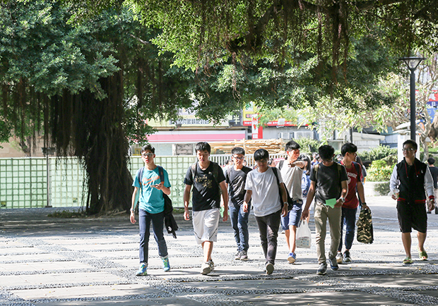 18歲先進職場再念大學？台科大校長：風氣未開，配套要夠