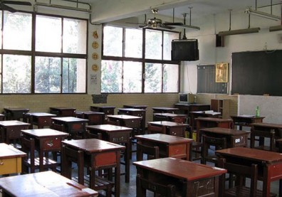 台灣國高中生「工時」世界第一！奴性社會就是這樣養成的