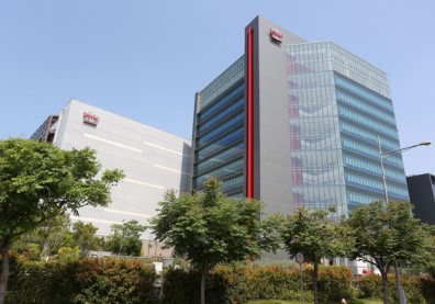 張忠謀沒現身 台積電南京廠簽約