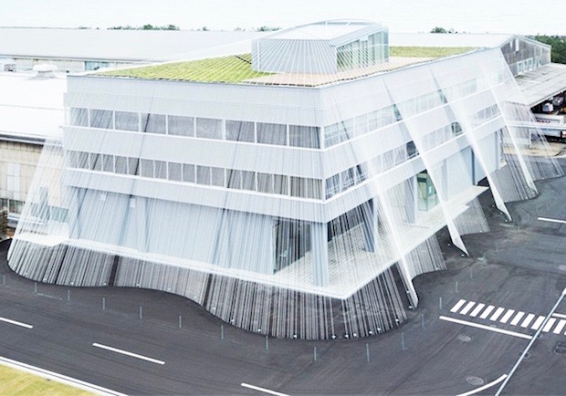 建築大師隈研吾出手「抗震」！用碳纖維溫柔呵護每一棟建築