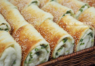 就是愛上秒殺小點心！每日限定的美味胡椒蔥餅與蟹殼黃
