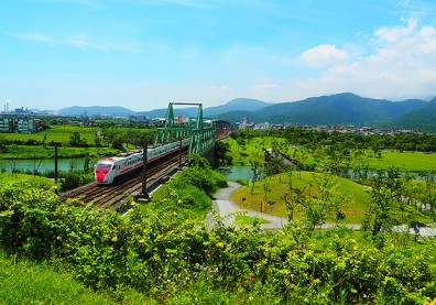 說走就走小旅行！宜蘭冬山蘇澳一日遊：生態綠舟、奇麗灣珍奶文化館