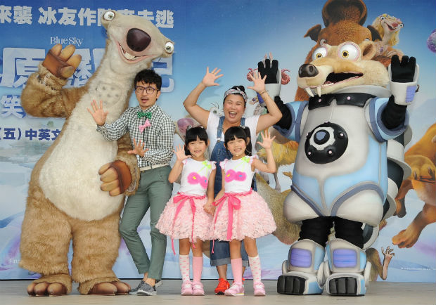 《冰原歷險記：笑星撞地球》動物園開趴 喜德、鼠奎特歡喜現身