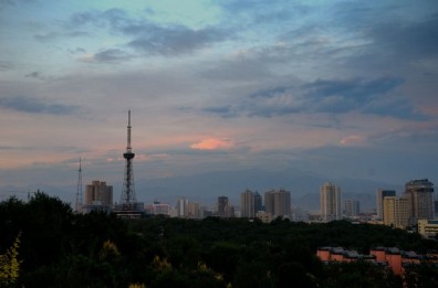 在新疆過北京時間！11點日出有多麼奇怪？