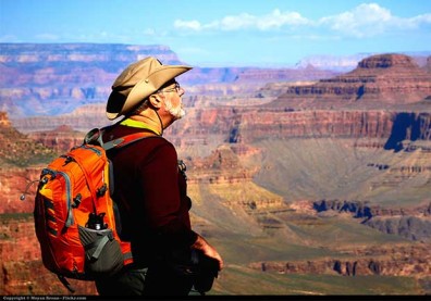 說實話的人愛你，說你想聽的話的人愛他們自己