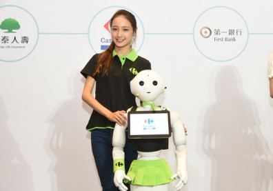 機器人服務時代來臨？Pepper 7月底正式在台販售