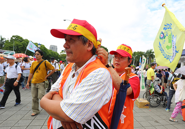 93大遊行！這群白衫軍齊聚凱道 捍衛自身尊嚴