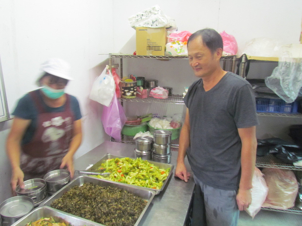 921之後 他持續替老人送餐17年不曾放棄