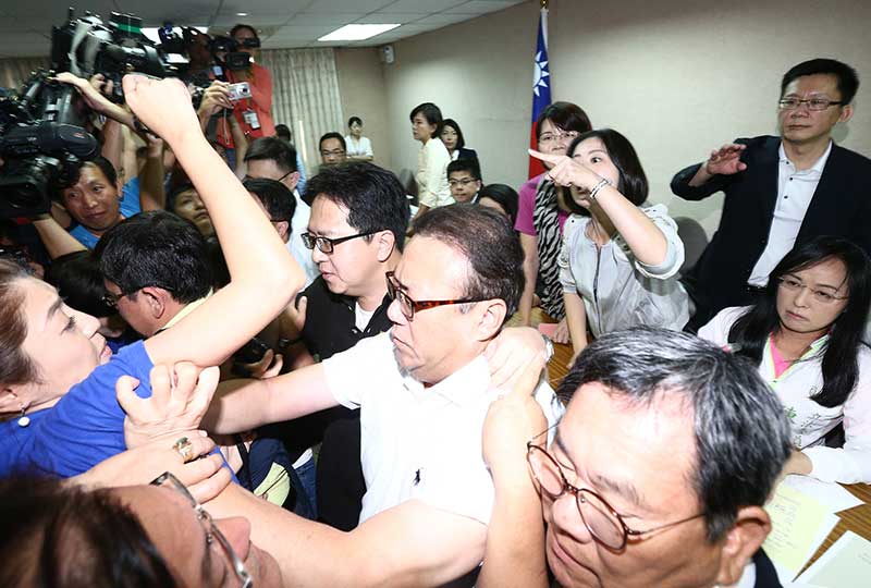 一例一休闖關後 勞工能放幾天假