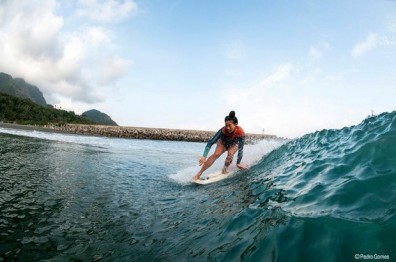 把一生獻給海洋！她用熱情帶動偏鄉衝浪熱潮