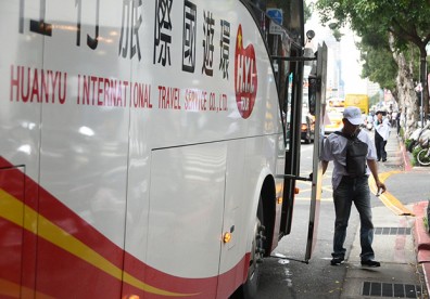 飯店董座：原本一天四台陸客團遊覽車，現在只來一台，甚至都沒有！