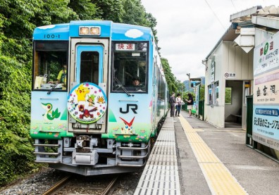 訓練師要瘋狂啦！來日本搭超萌的「寶可夢列車」