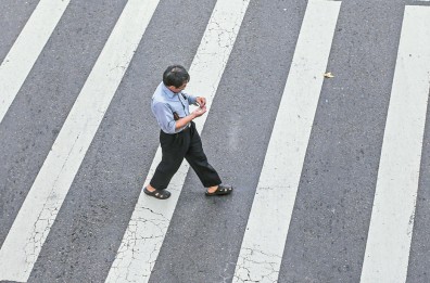 流沙中年 被遺忘的新貧世代