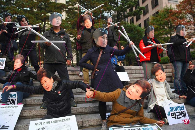 朴槿惠涉干政閨蜜 崔順實延遲接受調查挨批
