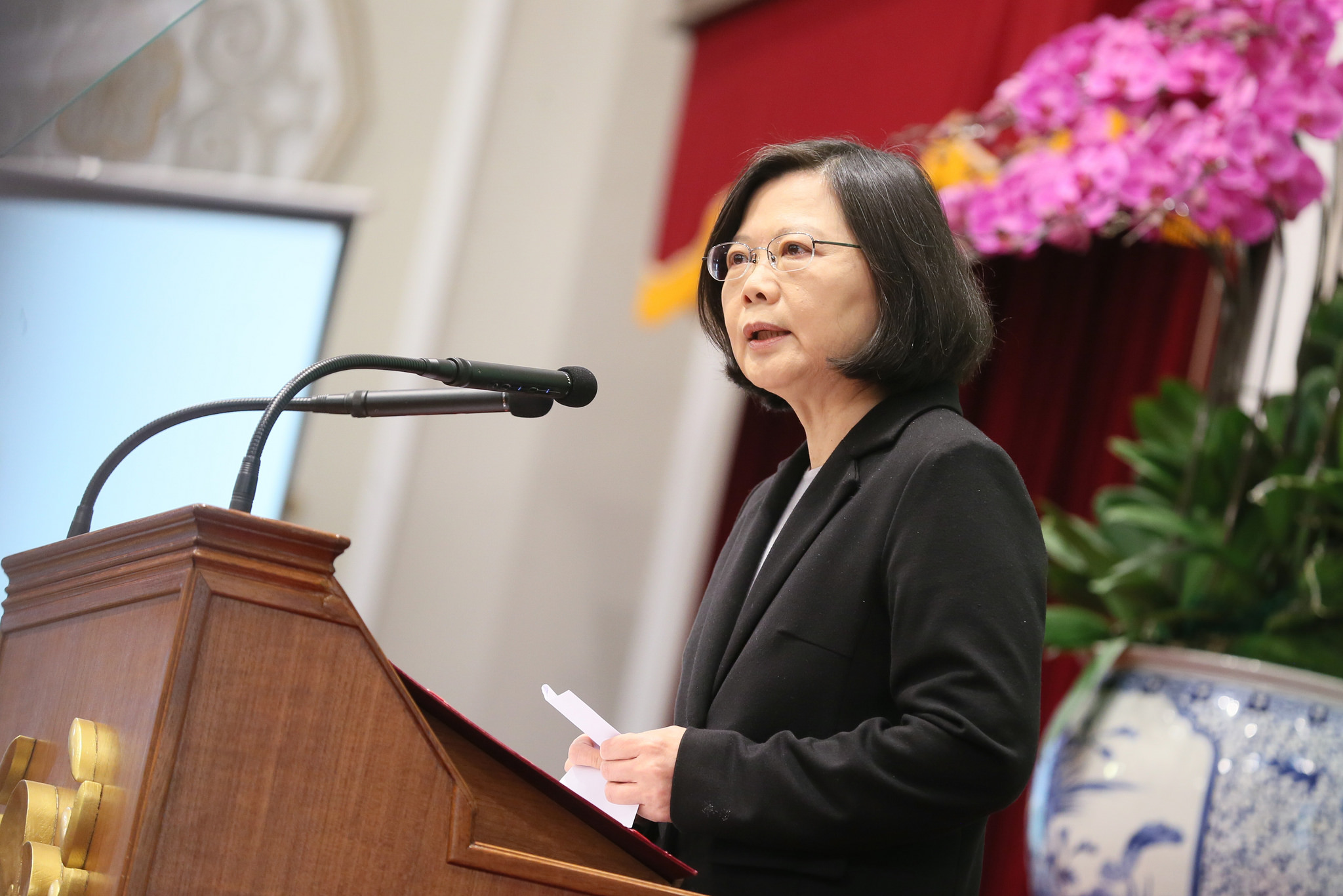 年金改革國是會議登場 蔡英文：現在不作，馬上後悔！