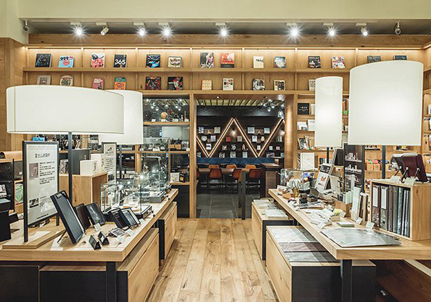 一場書店的態度與細膩度對決 「蔦屋書店」姐妹牌登台