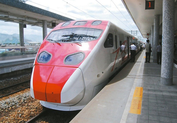 交通部長想推車廂分級收費 你願多花錢搭台鐵嗎？