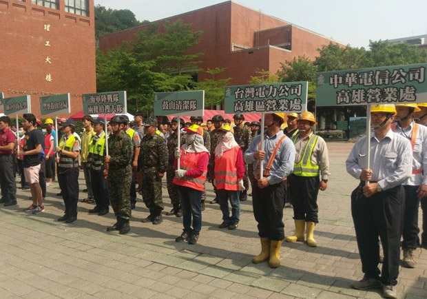 高雄柴山慢慢滑進台灣海峽 中山大學也在警戒區