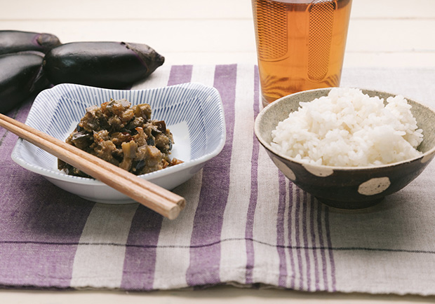 陷入小鎮食堂的人情味 從客人變成家人