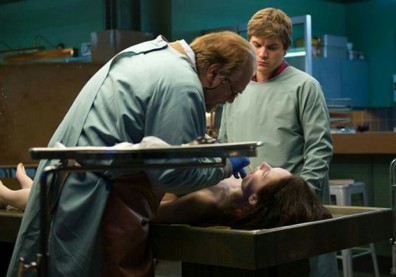 《驗屍官》：從科學入題，製造無窮絕望