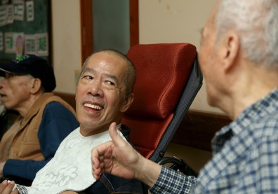 提供「雙老計畫」 失智者老後可與父母同住