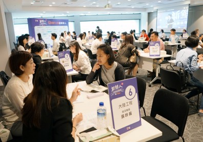 工程人才荒 vs. 文史工作荒 青年棄硬就軟、棄難就易