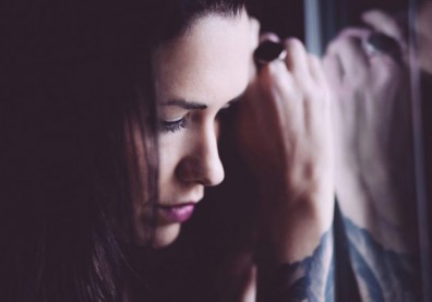 科學顯示：「大方接受」負面情緒才是快樂解藥！