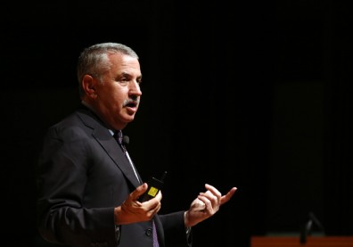 面對加速時代，趨勢大師湯馬斯•佛里曼告訴你該怎麼辦？