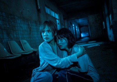 《紅衣小女孩2》壟罩全台！楊丞琳為戲壯膽、許瑋甯邪氣逼人