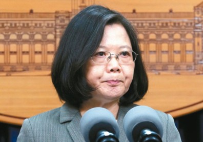 民調再探底 蔡英文滿意度21% 一半民眾不信任
