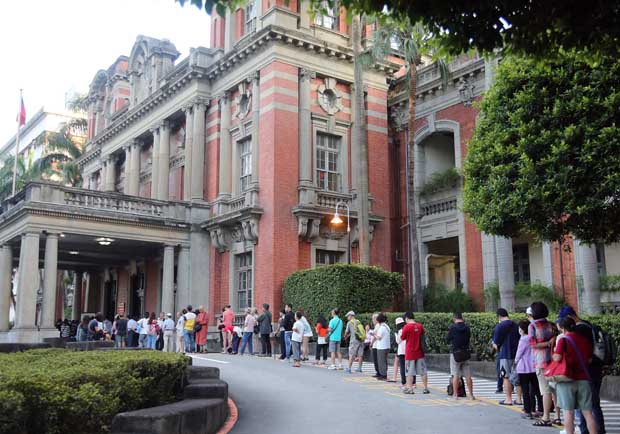 醫學中心以台大、林口長庚、台北榮總 最受青睞！