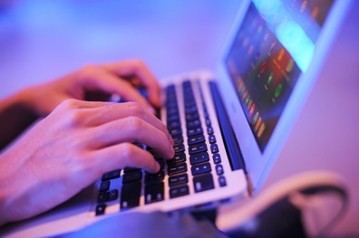 FinTech數位金融「亨利族」來了！