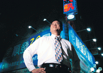 順發電腦　順勢北伐