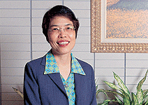 阿信部長何美玥　要守更要攻