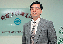 劉尚志　終結盜版從法制面做起
