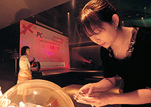 夏娃消費撐起一片天