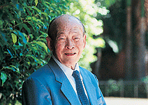 李炳盛　率子創建公車王國