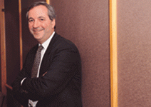 經濟學人信息部編輯總監富蘭克林：全球成長降溫 非驟然下降