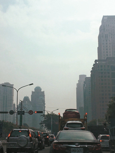 空氣品質「紫爆」 民眾怒吼要求改善_img_1