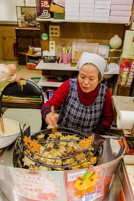 感受楓紅層層的絕美景致!到大阪「箕面瀑布」賞楓趣_img_54
